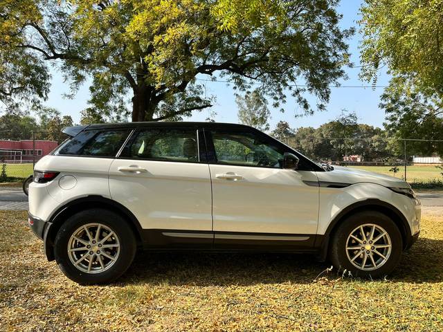 https://images10.gaadi.com/usedcar_image/3674167/original/img2915560__used_car_2915560_1700123221.jpg?imwidth=6401