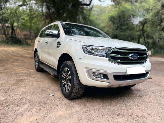 https://images10.gaadi.com/usedcar_image/3674174/original/processed_img2915564__used_car_2915564_1700123434.jpg?imwidth=6400