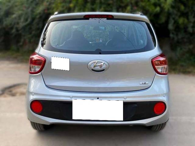 https://images10.gaadi.com/usedcar_image/3674226/original/processed_img2915597__used_car_2915597_1700124971.jpg?imwidth=6402