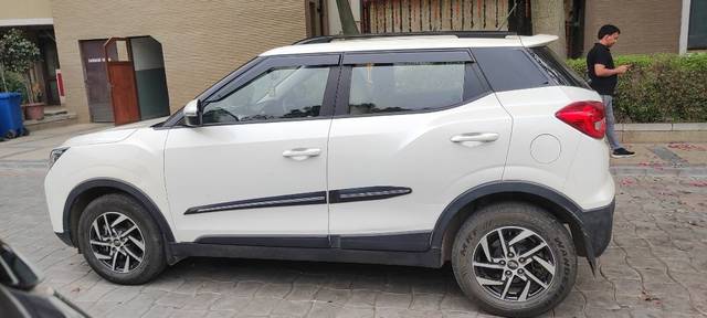 https://images10.gaadi.com/usedcar_image/3674298/original/09__VCC_IMG_1699519031933_1817353_95_1699519079.jpg?imwidth=6401