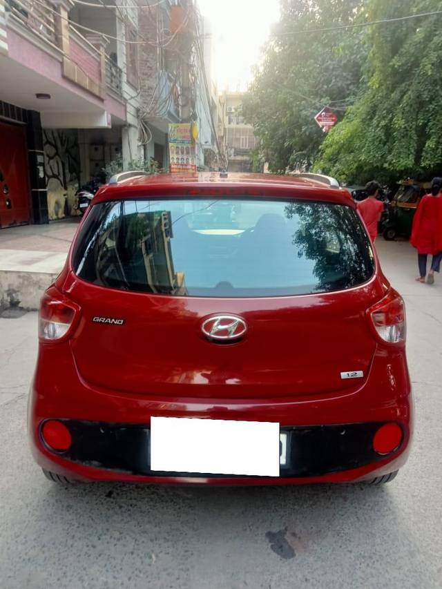 https://images10.gaadi.com/usedcar_image/3674319/original/processed_img2915658__used_car_2915658_1700127397.jpg?imwidth=6401