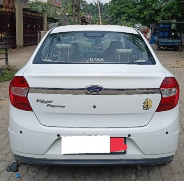 https://images10.gaadi.com/usedcar_image/3674330/original/processed_537f268e-c8fb-4540-a4c4-44c0176fd0a7.jpg?imwidth=6402