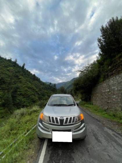 Mahindra XUV500 W6 2WD Mahindra XUV500 W6 2WD