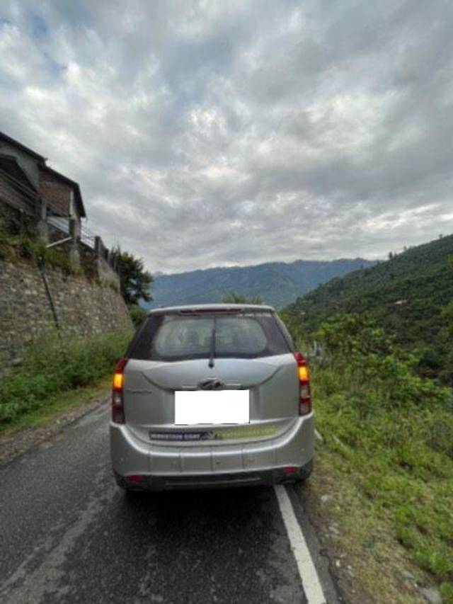 https://images10.gaadi.com/usedcar_image/3674362/original/processed_d568bd6f-970d-45f2-8bcf-0d215427a2e5.jpeg?imwidth=6401