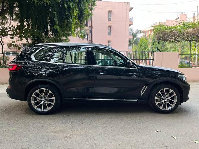 https://images10.gaadi.com/usedcar_image/3674369/original/img2915684__used_car_2915684_1700548809.jpg?imwidth=6401