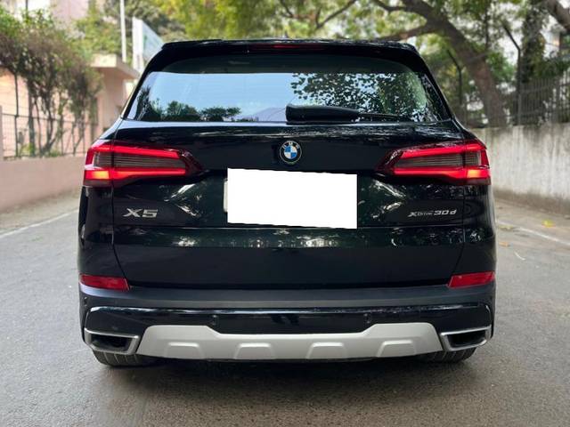 https://images10.gaadi.com/usedcar_image/3674369/original/processed_img2915684__used_car_2915684_1700548761.jpg?imwidth=6402