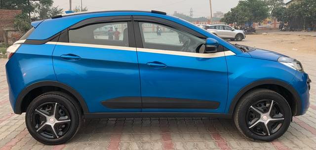https://images10.gaadi.com/usedcar_image/3674472/original/img2915746__used_car_2915746_1700132141.jpg?imwidth=6401