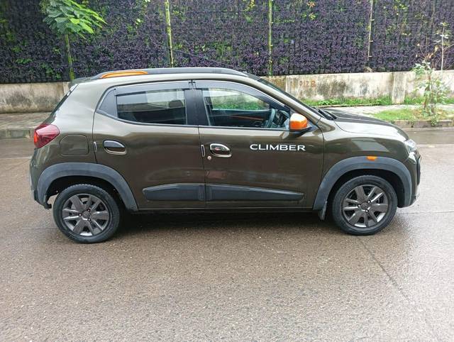 https://images10.gaadi.com/usedcar_image/3674505/original/processed_img2915761__used_car_2915761_1700133144.jpg?imwidth=6401