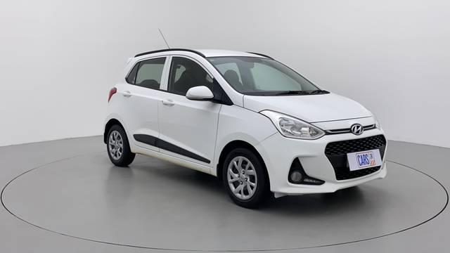 https://images10.gaadi.com/usedcar_image/3674510/original/e67f078f-7fd6-43e7-bca9-ce28075708eb__45.jpg?imwidth=6400