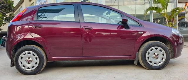 https://images10.gaadi.com/usedcar_image/3674517/original/img2915770__usedcar_whatsappimage2023_11_17at60120pm_2__2915770_1700283622.jpeg?imwidth=6401