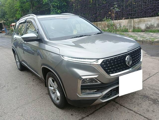 https://images10.gaadi.com/usedcar_image/3674531/original/processed_img2915775__used_car_2915775_1700133675.jpg?imwidth=6400