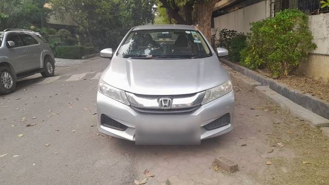 https://images10.gaadi.com/usedcar_image/3674556/original/09__VCC_1817489_94_1699527382.jpg?imwidth=6400