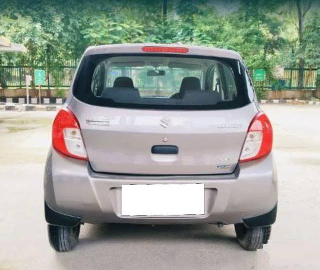 https://images10.gaadi.com/usedcar_image/3674595/original/processed_img2915803__usedcar_capture6_7601700135367_1700135384.JPG?imwidth=6402