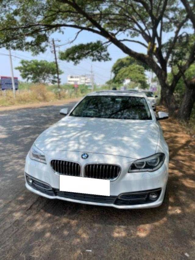 https://images10.gaadi.com/usedcar_image/3674619/original/processed_fb206de3-e232-49cf-bde9-f68ef600f349.jpeg?imwidth=6402