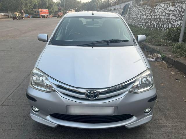 https://images10.gaadi.com/usedcar_image/3674622/original/processed_img2915817__used_car_2915817_1700136585.jpg?imwidth=6402
