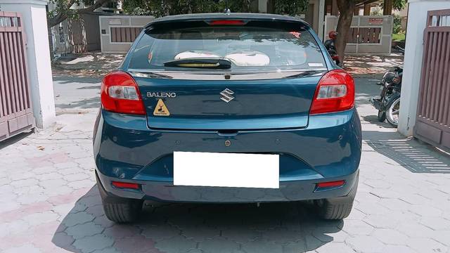 https://images10.gaadi.com/usedcar_image/3674686/original/processed_img2915862__usedcar_17_5701700137614_1700137635.jpeg?imwidth=6402