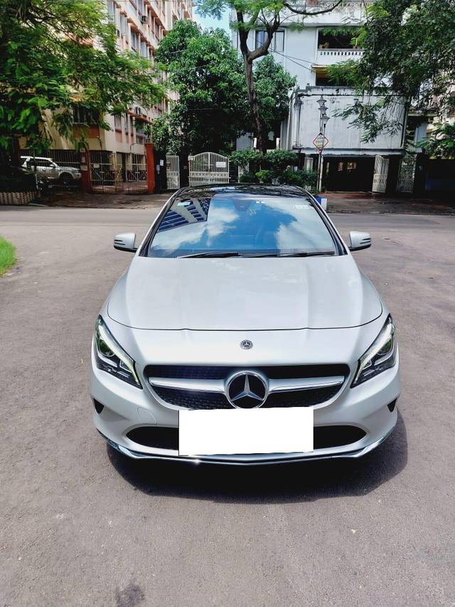 https://images10.gaadi.com/usedcar_image/3674790/original/processed_img2915917__used_car_2915917_1700140986.jpg?imwidth=6402