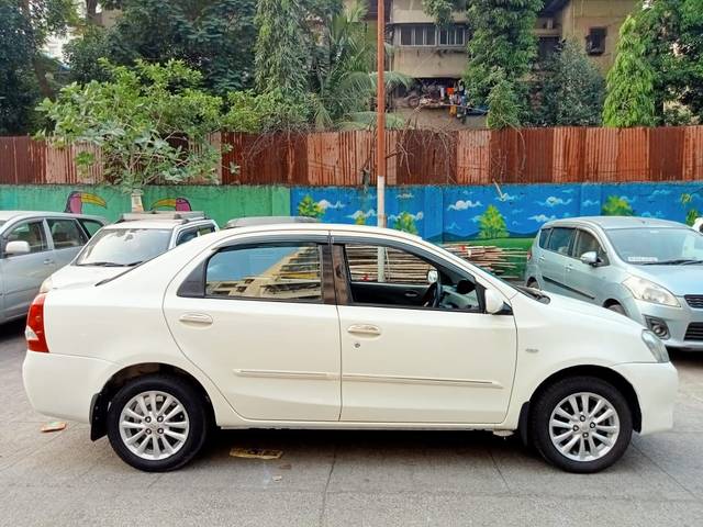 https://images10.gaadi.com/usedcar_image/3674807/original/img2915929__usedcar_af4bc5e5_268d_4008_8bfe_ca8f23ba3ec4_119241700141061_1700141084.jpg?imwidth=6401