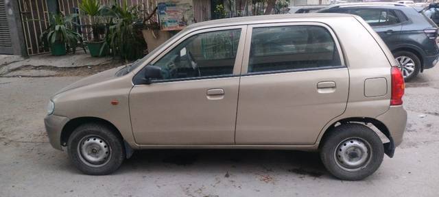 https://images10.gaadi.com/usedcar_image/3674813/original/09__VCC_IMG_1699530146312_1817584_95_1699530201.jpg?imwidth=6401