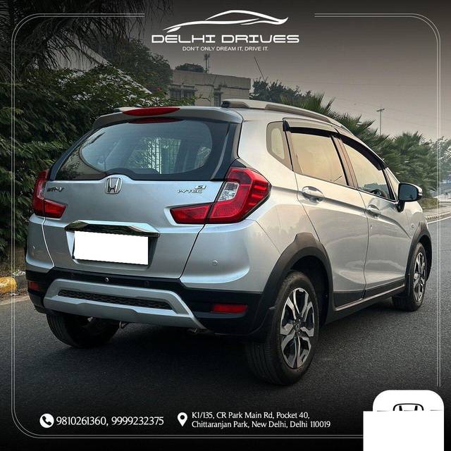 https://images10.gaadi.com/usedcar_image/3674830/original/processed_img2915944__used_car_2915944_1700832520.jpg?imwidth=6402