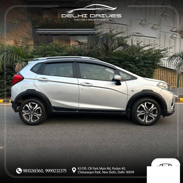 https://images10.gaadi.com/usedcar_image/3674830/original/processed_img2915944__used_car_2915944_1700832521.jpg?imwidth=6401