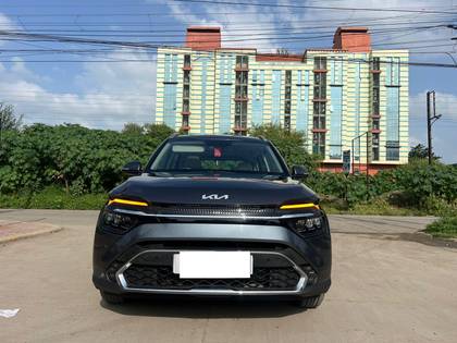 Kia Carens Luxury Plus Diesel iMT 6 STR BSVI Kia Carens Luxury Plus Diesel iMT 6 STR BSVI