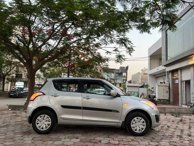 https://images10.gaadi.com/usedcar_image/3674867/original/processed_img2915958__used_car_2915958_1700143440.jpg?imwidth=6402