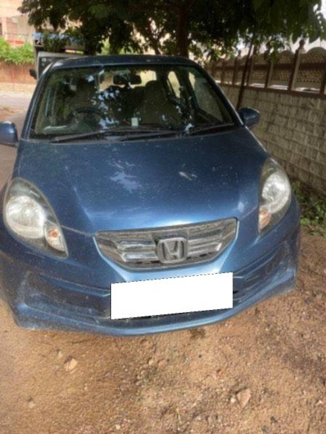 https://images10.gaadi.com/usedcar_image/3674926/original/processed_e6a88b4f-90d3-4576-aa2a-99f1fc0bdfdc.jpeg?imwidth=6400