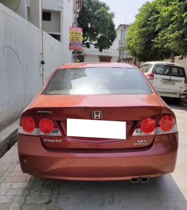https://images10.gaadi.com/usedcar_image/3674948/original/processed_2005a299-eef9-4b50-ab9a-7b93169916e8.jpg?imwidth=6401