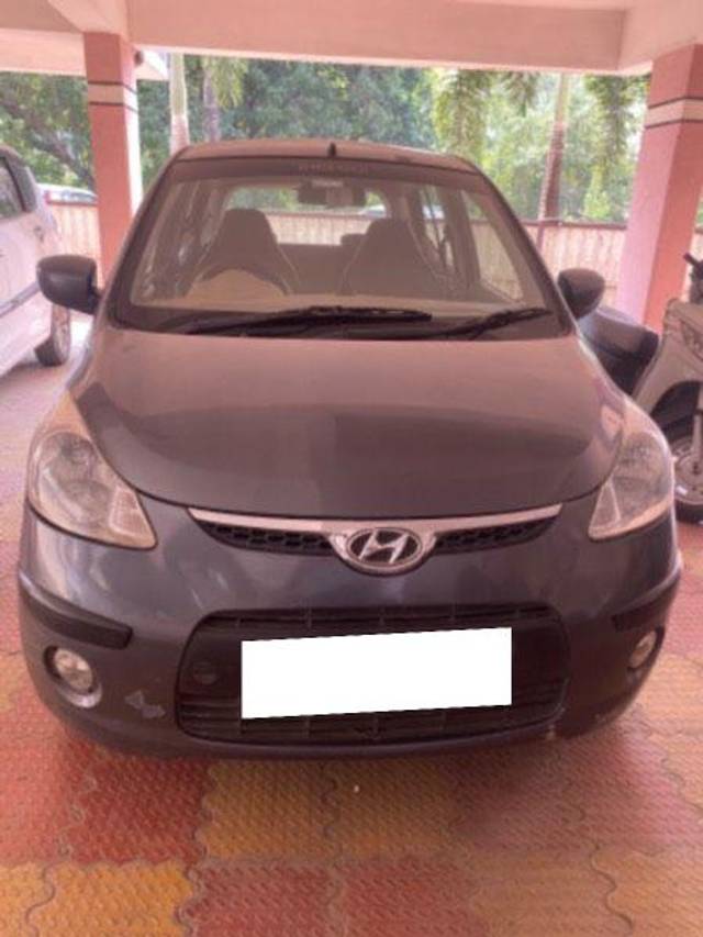 https://images10.gaadi.com/usedcar_image/3675003/original/processed_d72d89c1-e1e4-4d0c-9cd0-ba480d508b6a.jpeg?imwidth=6400
