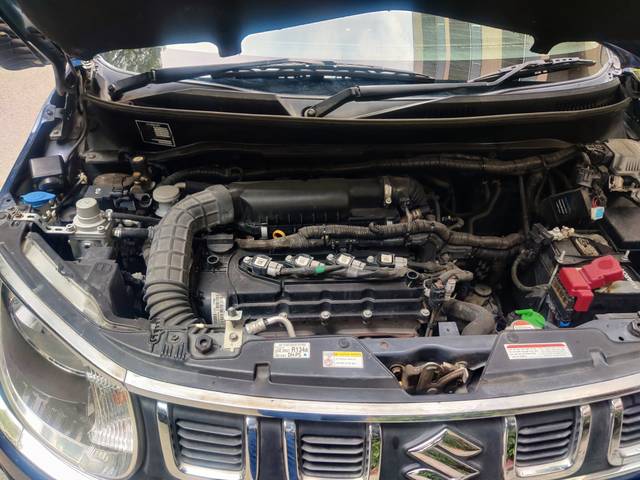 https://images10.gaadi.com/usedcar_image/3675164/original/img2915985__used_car_2915985_1700172562.jpg?imwidth=6402