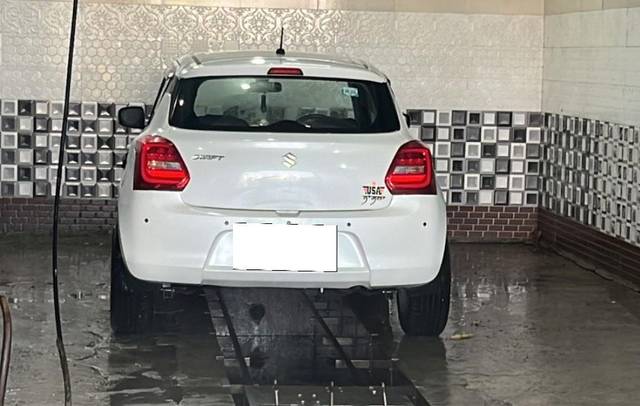 https://images10.gaadi.com/usedcar_image/3675303/original/processed_df4d336e-2b99-46fd-ac82-7538a024e496.jpeg?imwidth=6400