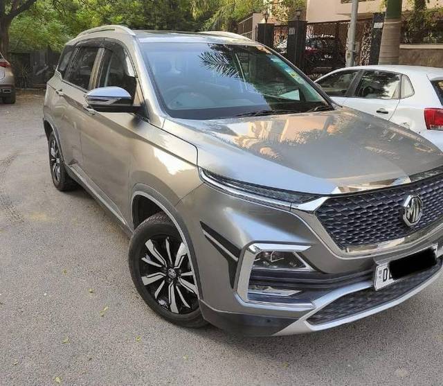 https://images10.gaadi.com/usedcar_image/3675325/original/processed_64ff6713-a9d8-4556-93c2-28e4de2c8eb4.jpg?imwidth=6400