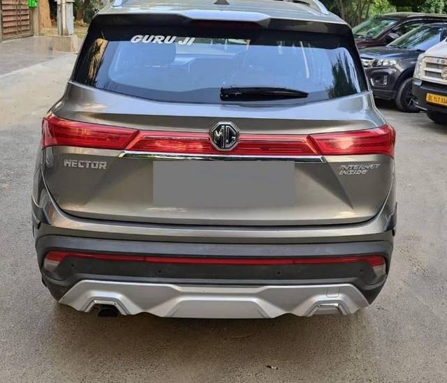 https://images10.gaadi.com/usedcar_image/3675325/original/processed_86d44348-5a11-4541-baac-431ccedc013a.jpg?imwidth=6402
