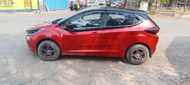 https://images10.gaadi.com/usedcar_image/3675500/original/10__VCC_IMG_1699593221548_1817741_95_1699593790.jpg?imwidth=6401