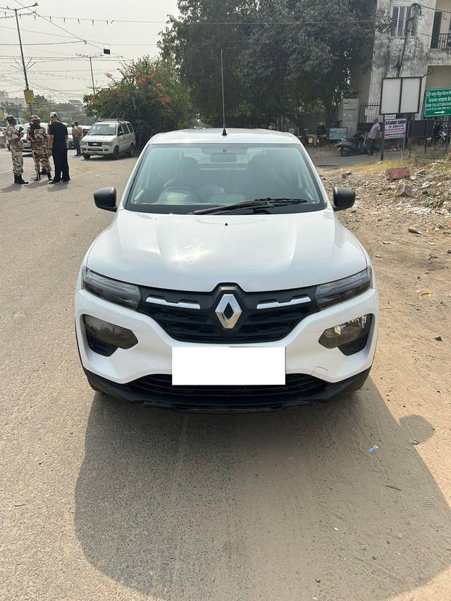 https://images10.gaadi.com/usedcar_image/3675506/original/processed_img2916103__used_car_2916103_1700202728.jpg?imwidth=6401