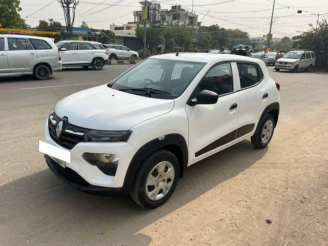 https://images10.gaadi.com/usedcar_image/3675506/original/processed_img2916103__used_car_2916103_1700202731.jpg?imwidth=6400
