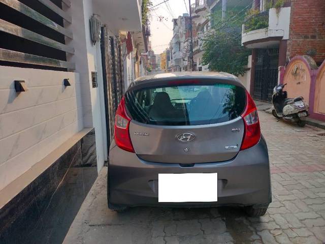 https://images10.gaadi.com/usedcar_image/3675530/original/processed_5d69dcf9-d9a7-428e-956f-6b50ec1ad82f.jpg?imwidth=6401
