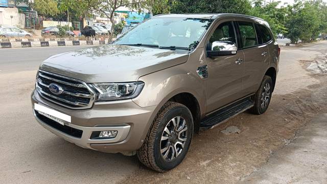 https://images10.gaadi.com/usedcar_image/3675596/original/processed_img2916149__used_car_2916149_1700204827.jpg?imwidth=6401