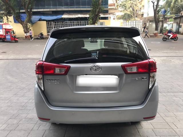 https://images10.gaadi.com/usedcar_image/3675649/original/processed_img2916189__usedcar_img_20231018_wa0075_1301700205935_1700205959.jpg?imwidth=6401