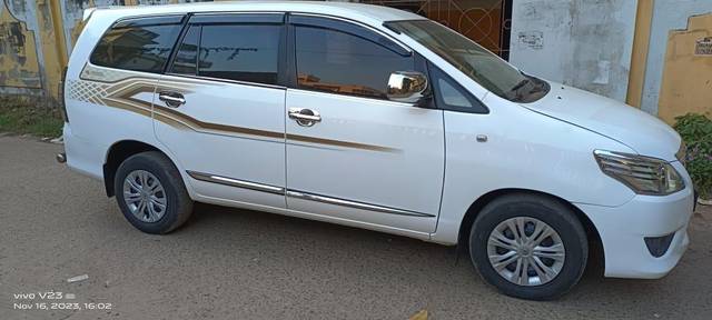 https://images10.gaadi.com/usedcar_image/3675652/original/processed_img2916191__used_car_2916191_1700206109.jpg?imwidth=6402