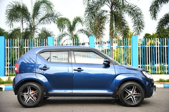 https://images10.gaadi.com/usedcar_image/3675653/original/img2916192__used_car_2916192_1700206138.jpg?imwidth=6401