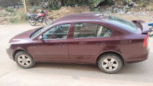 https://images10.gaadi.com/usedcar_image/3675660/original/10__VCC_IMG_1699596055435_1817774_95_1699596078.jpg?imwidth=6401