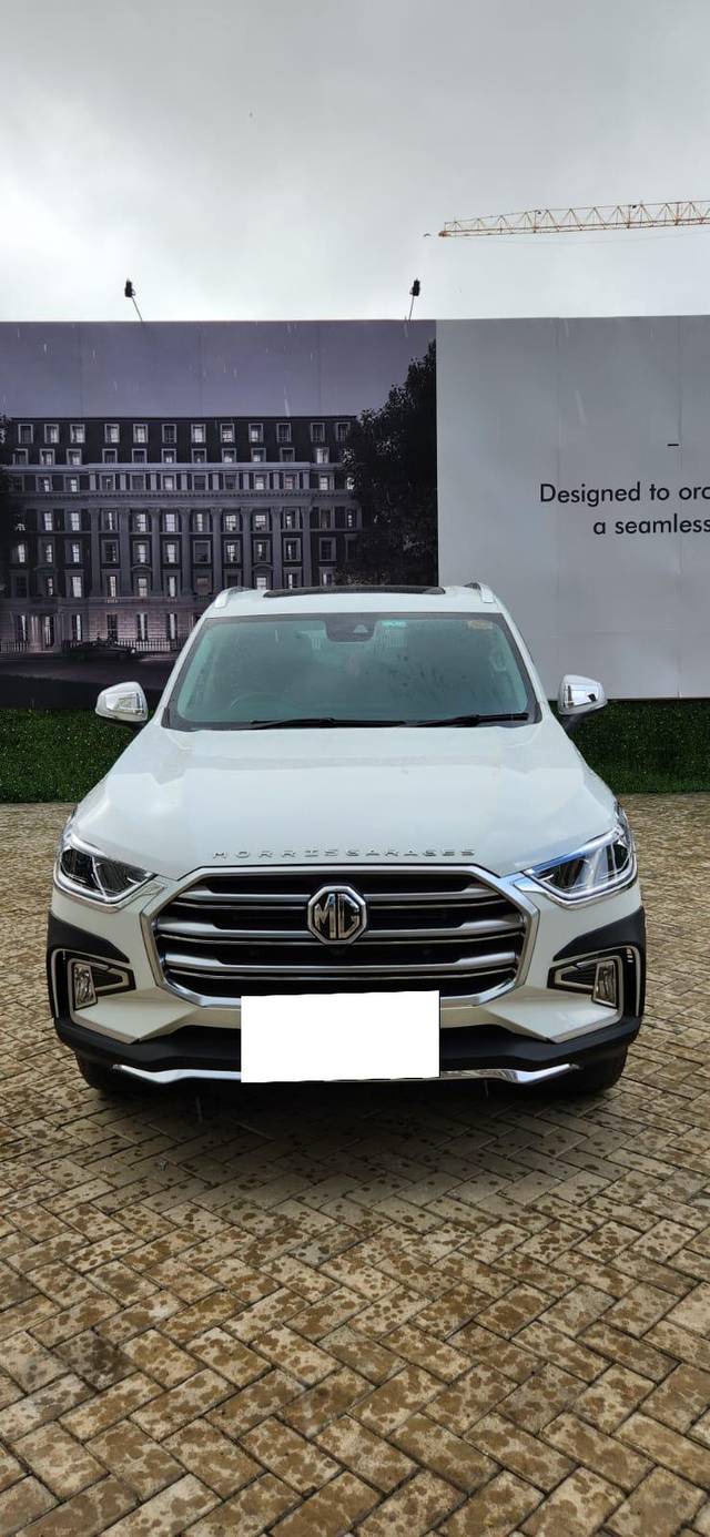 https://images10.gaadi.com/usedcar_image/3675695/original/processed_img2916219__used_car_2916219_1700207373.jpg?imwidth=6400