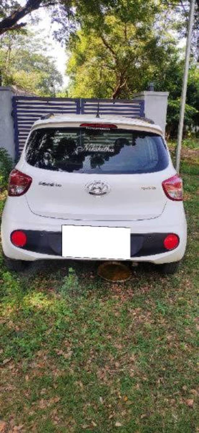https://images10.gaadi.com/usedcar_image/3675714/original/processed_d36a33b2-878b-4358-b697-ad5f6c3476f9.jpg?imwidth=6402