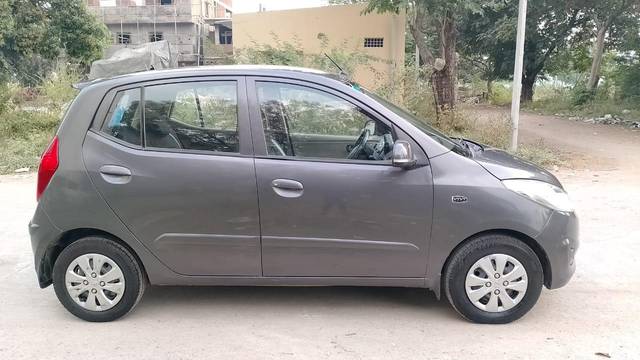 https://images10.gaadi.com/usedcar_image/3675759/original/processed_img2916261__used_car_2916261_1700209074.jpg?imwidth=6401