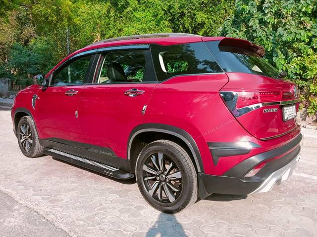 https://images10.gaadi.com/usedcar_image/3675830/original/processed_img2916302__used_car_2916302_1700210395.jpg?imwidth=6402