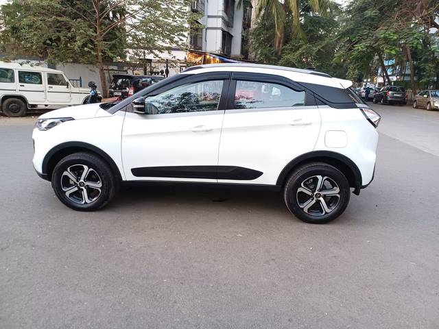 https://images10.gaadi.com/usedcar_image/3675864/original/img2916322__usedcar_204db086_75ab_4a14_8d73_a0f958304c54_2916322_1700211679.jpg?imwidth=6402