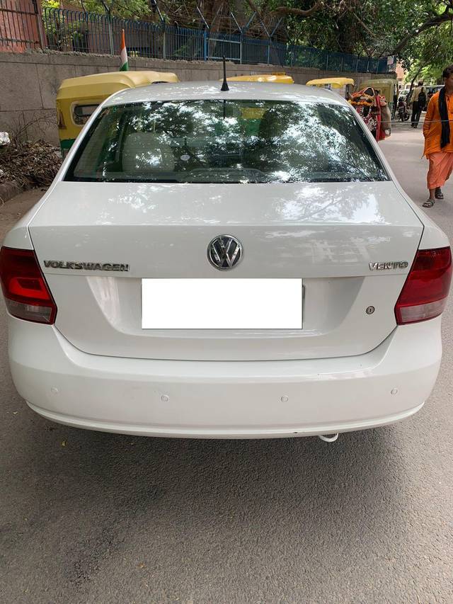 https://images10.gaadi.com/usedcar_image/3675899/original/processed_img2916342__used_car_2916342_1700212590.jpg?imwidth=6401