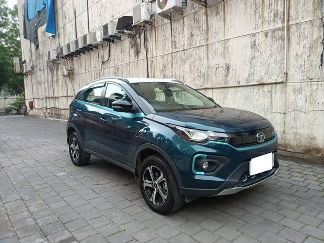 https://images10.gaadi.com/usedcar_image/3675926/original/processed_img2916356__usedcar_whatsappimage2023_11_11at180508_2__2916356_1700213866.jpeg?imwidth=6400